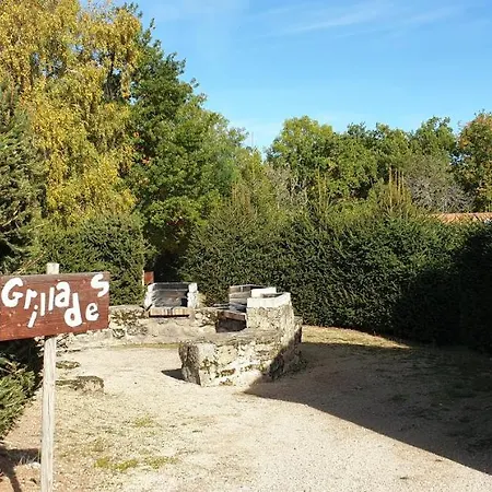 Chalet Ancolie Pour 6 Prix Semaine * Blavignac